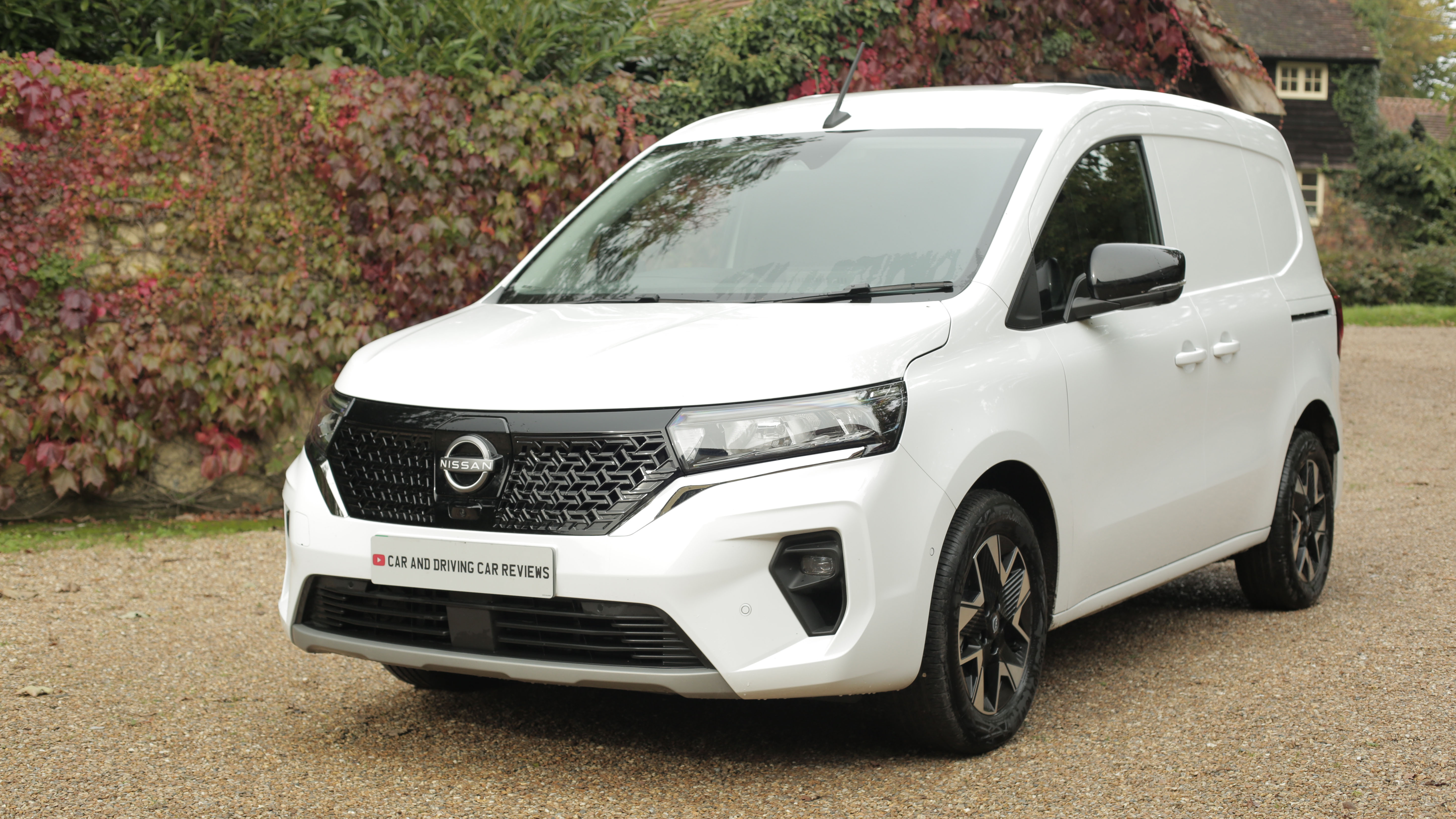 NISSAN TOWNSTAR L1 PETROL 1.3 Tekna Van Auto [Safety]